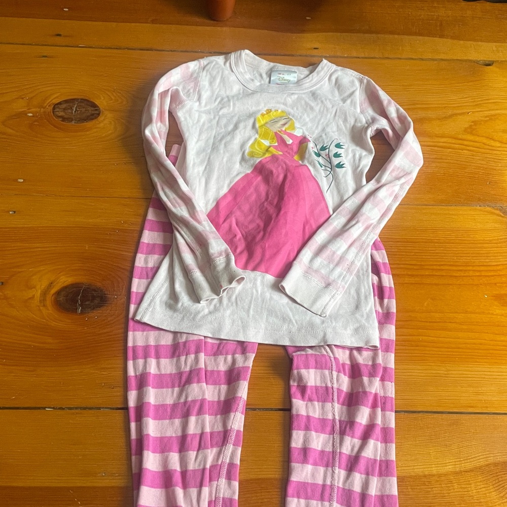 Two sets Hanna Andersson pajamas - sz8 Disney marvel - Picture 6 of 7